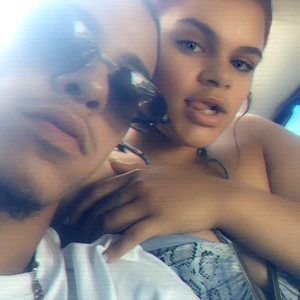 Meet your Posher, Nayelis